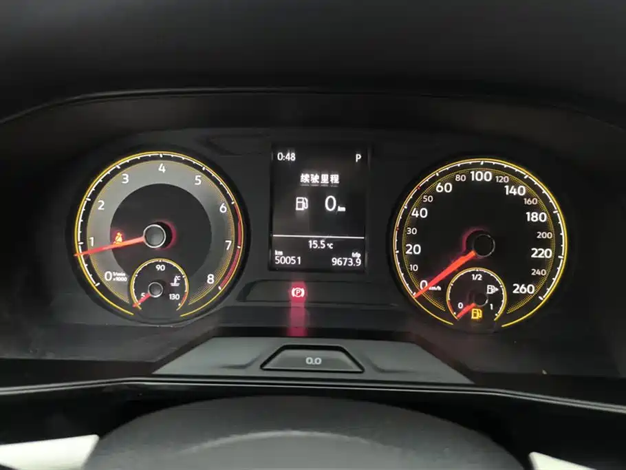 Volkswagen Lavida 2018 Hatchback 200TSI DSG Comfort Edition China V фото 14