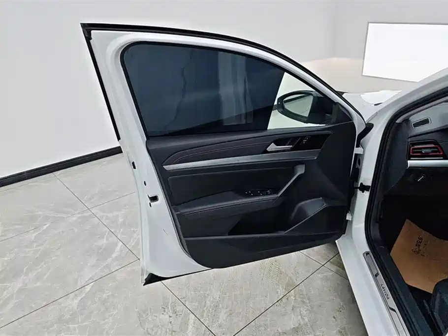 Volkswagen Lavida 2024 Model 300TSI DSG Starlight Leading Edition фото 7