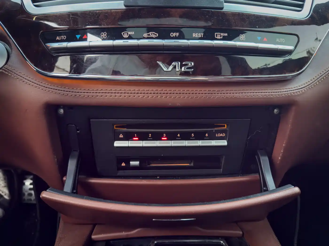 Mercedes-Benz S-Class 2004 S 600 фото 21