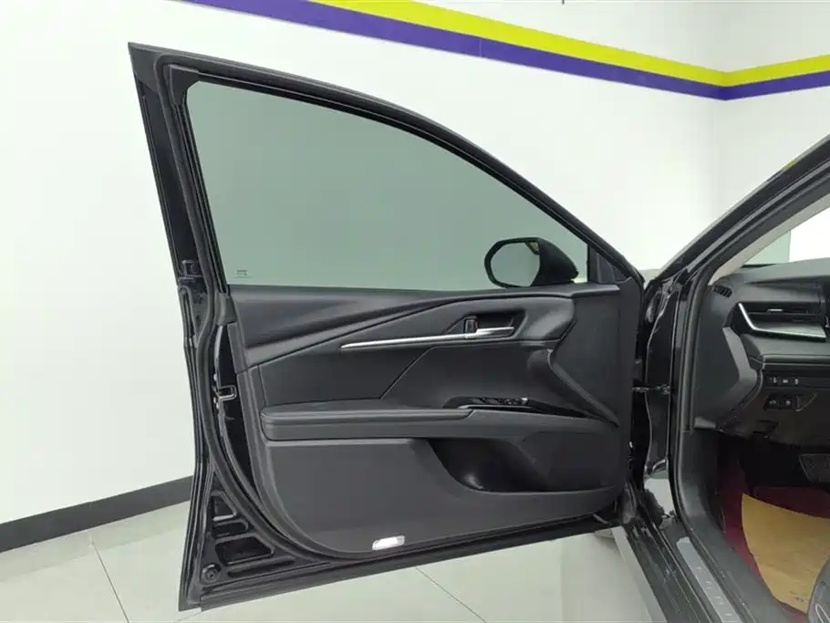 Toyota Camry 2024 Hybrid 2.0HGVP Luxury Edition фото 7