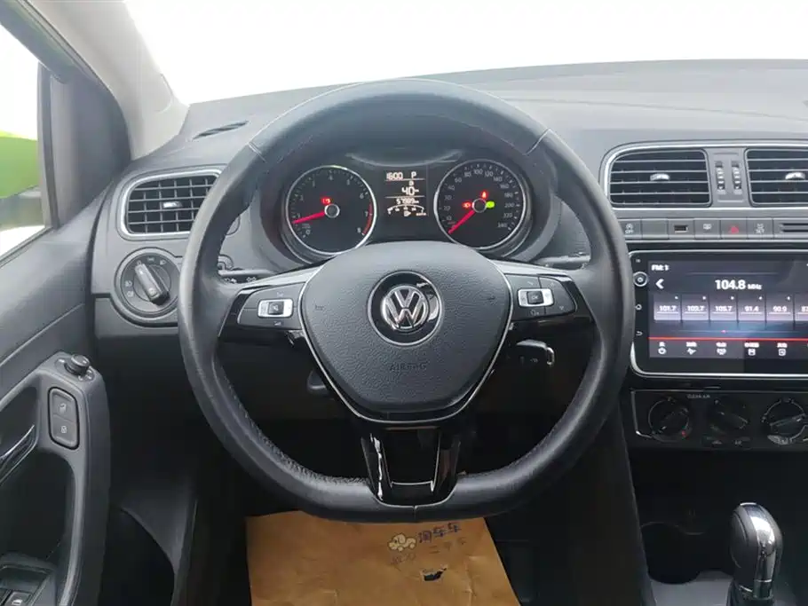 Volkswagen Polo 2018 1.5L Auto Comfort фото 15