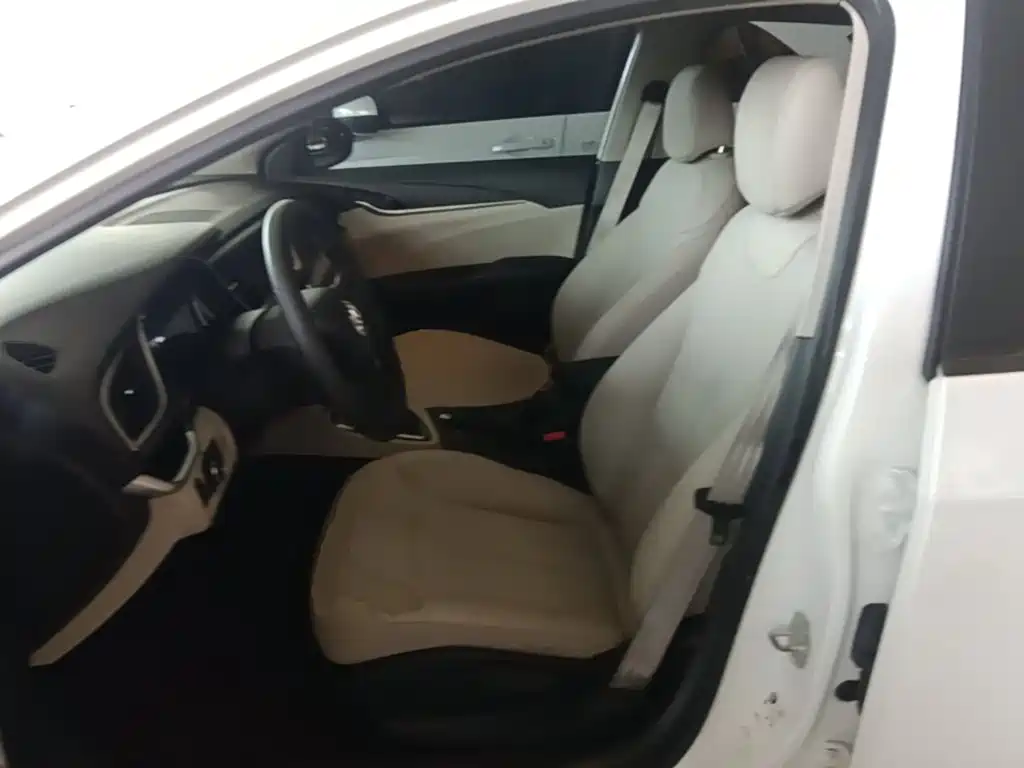 Фото 15 - Buick Excelle