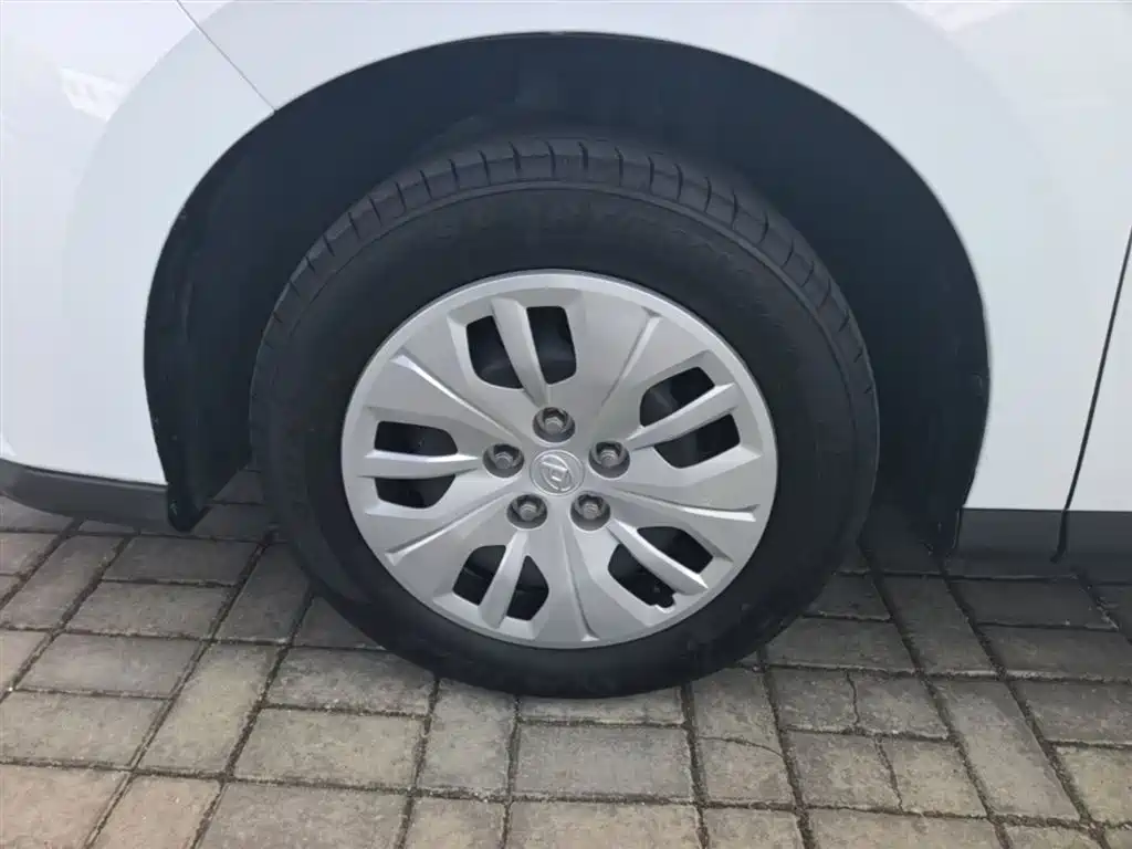 SAIC Maxus Maxus G50 2024 PLUS 1.5T Happiness Recommended Auto Glory Edition фото 23