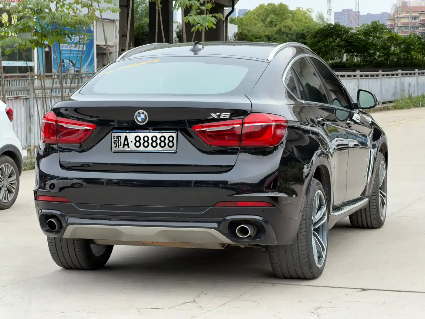 BMW X6 2015 xDrive28i фото 6