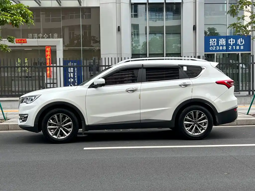 Jetour X70 2019 2018 1.5T Automatic Joy Edition