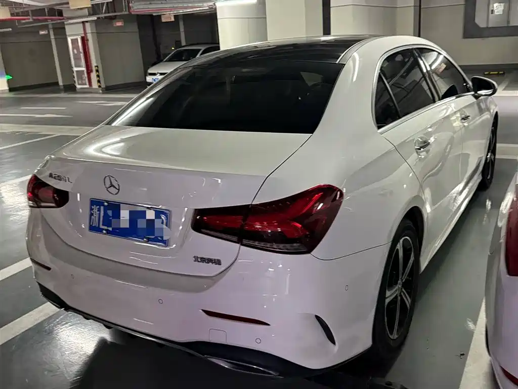 Mercedes-Benz A-Class 2022 A 200 L Sport Sedan Style фото 2