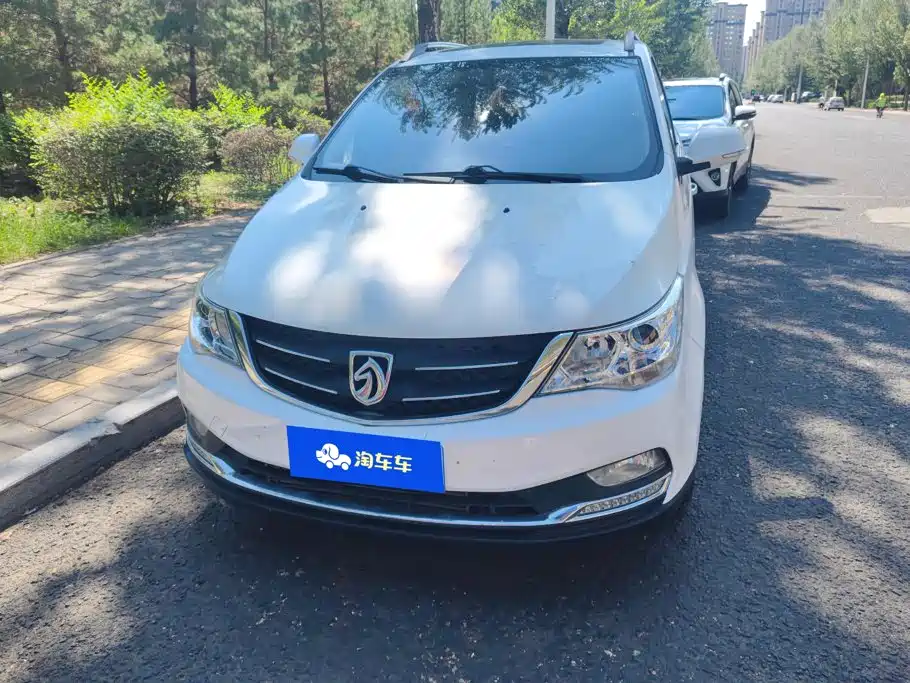 Фото 2 - Baojun 730