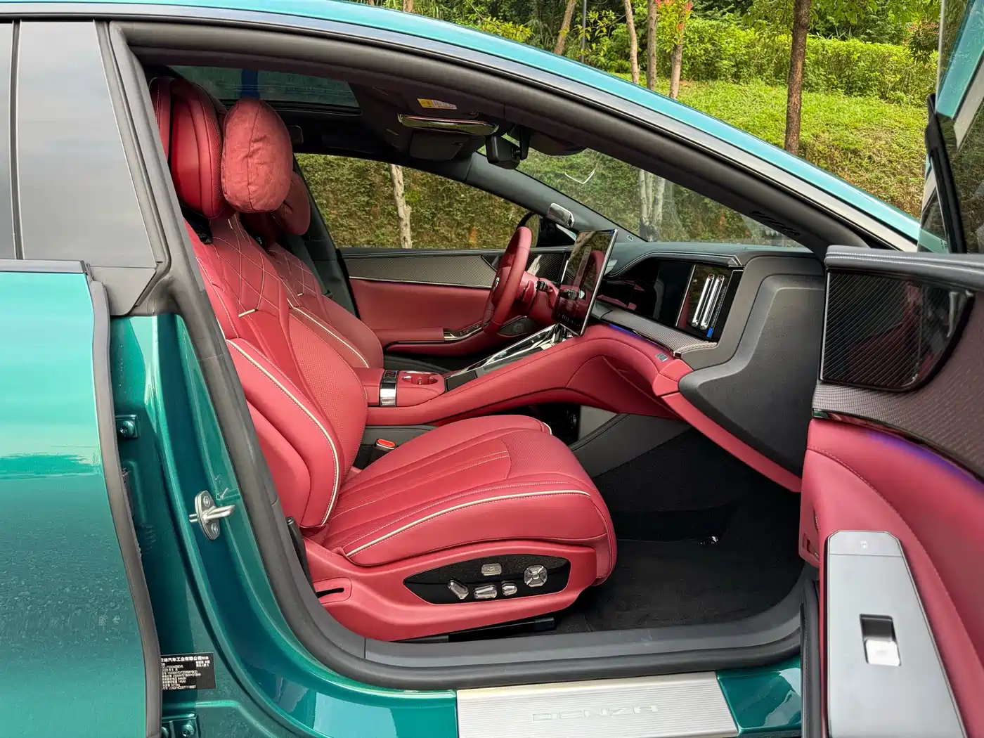 Denza Z9GT 2026 2026 Model Yi San Fang Flash Charge Performance Edition