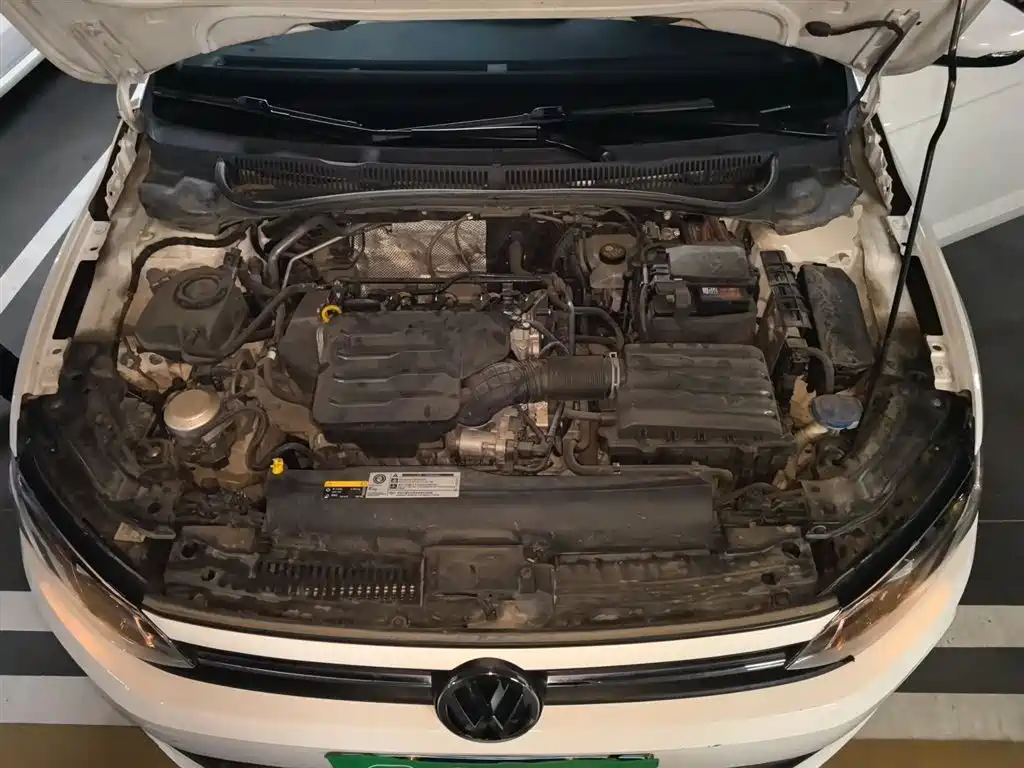 Volkswagen Polo 2019 Plus 1.5L Automatic Colorful Tech Edition фото 17