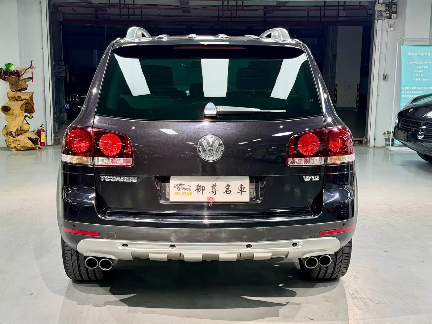 Volkswagen Touareg 2008 6.0 W12 Top Model фото 7