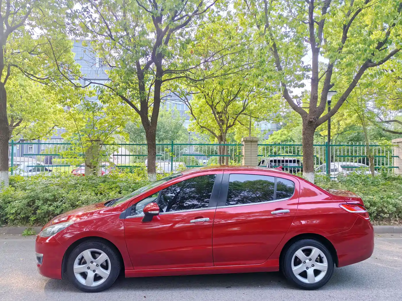 Peugeot 308 2014 Model Joy Edition Classic 1.6L Automatic Superior Style фото 12