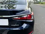 Фото 11 - Lexus ES