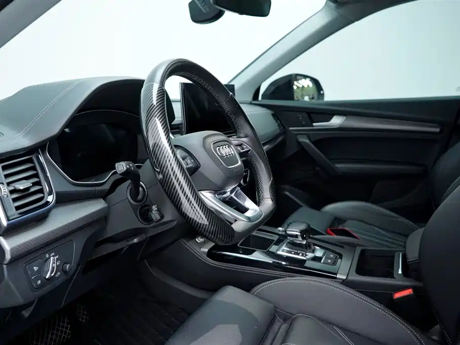 Audi Q5L 2022 40T Luxury Dynamic фото 22
