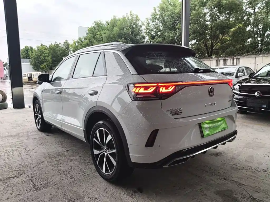 Volkswagen T-ROC 2025 2025 Facelift 300TSI DSG 2WD Dawn Edition