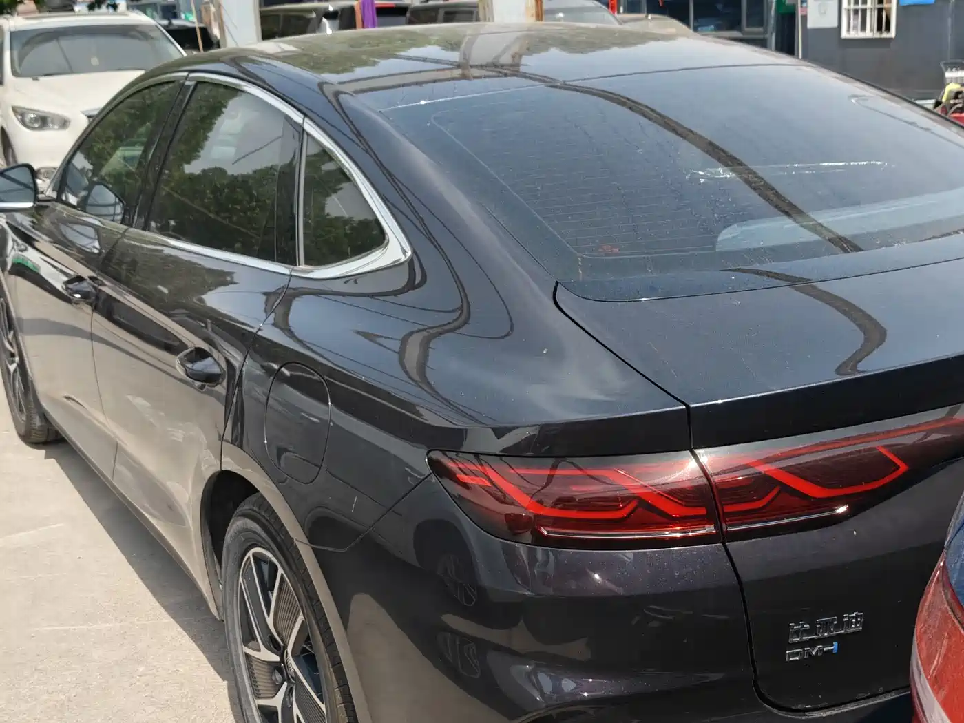 BYD Qin L 2024 DM-i 120KM Superior Edition фото 7