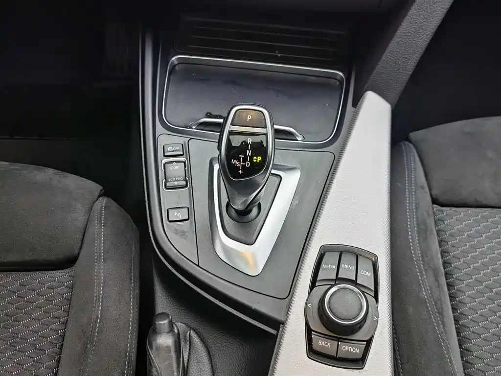 BMW 4 Series 2017 425i Gran Coupe Leading M Sport Package фото 13