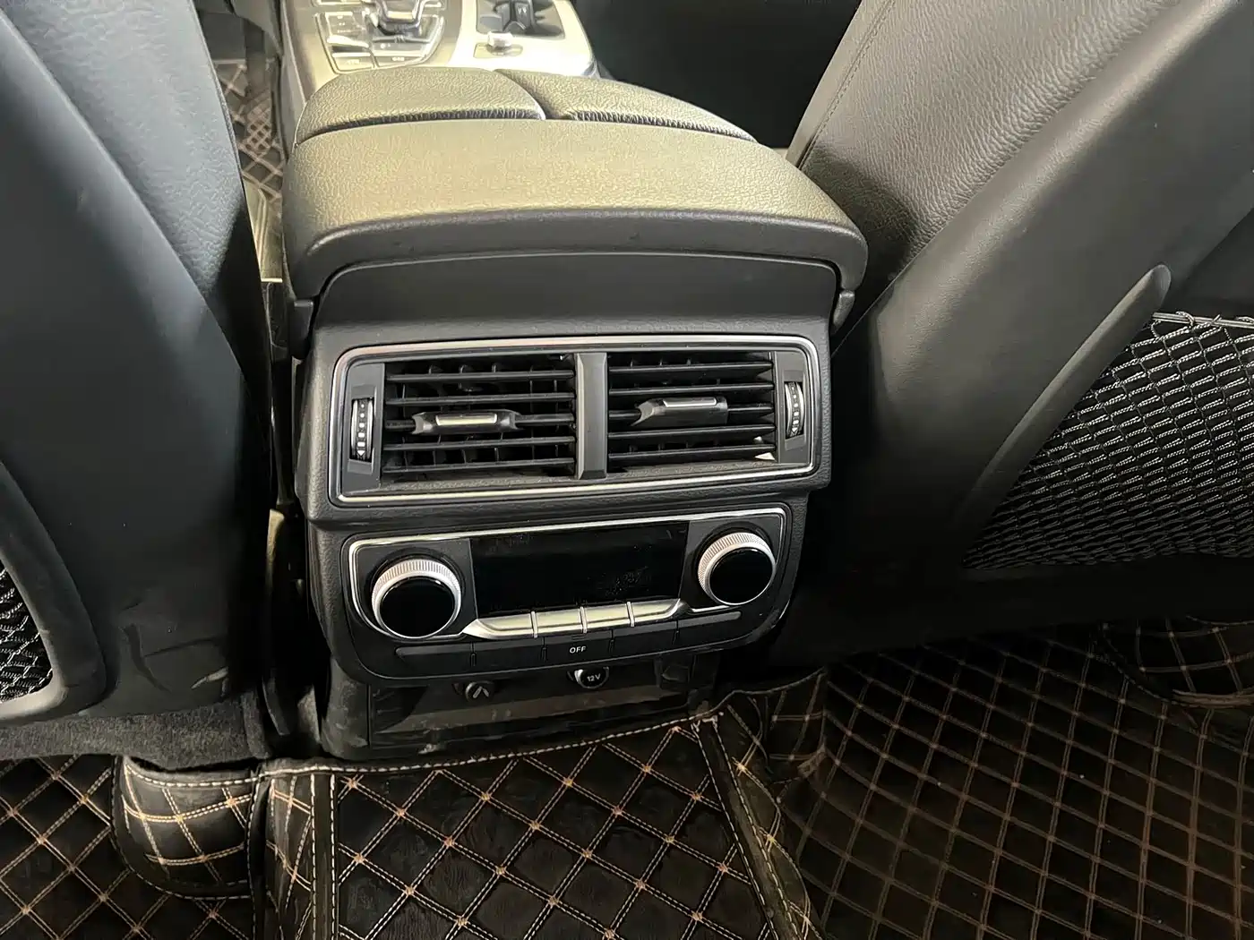 Audi Q7 2018 40 TFSI Comfort фото 12
