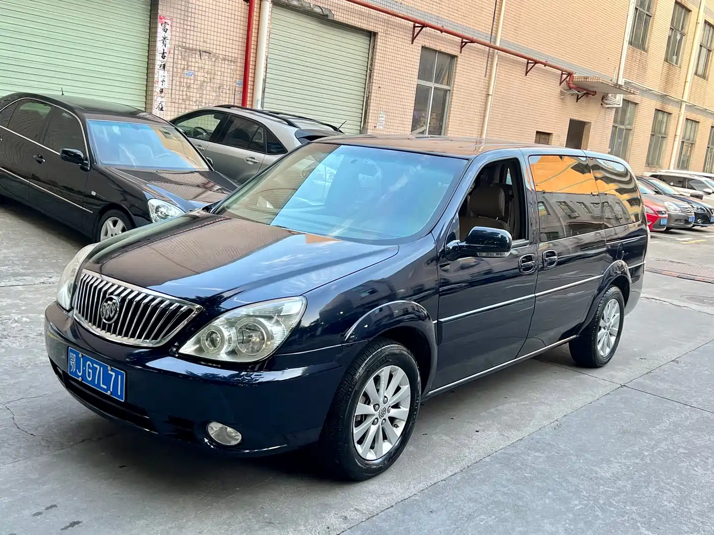 Buick GL8 2011 2.4L LT Executive Edition