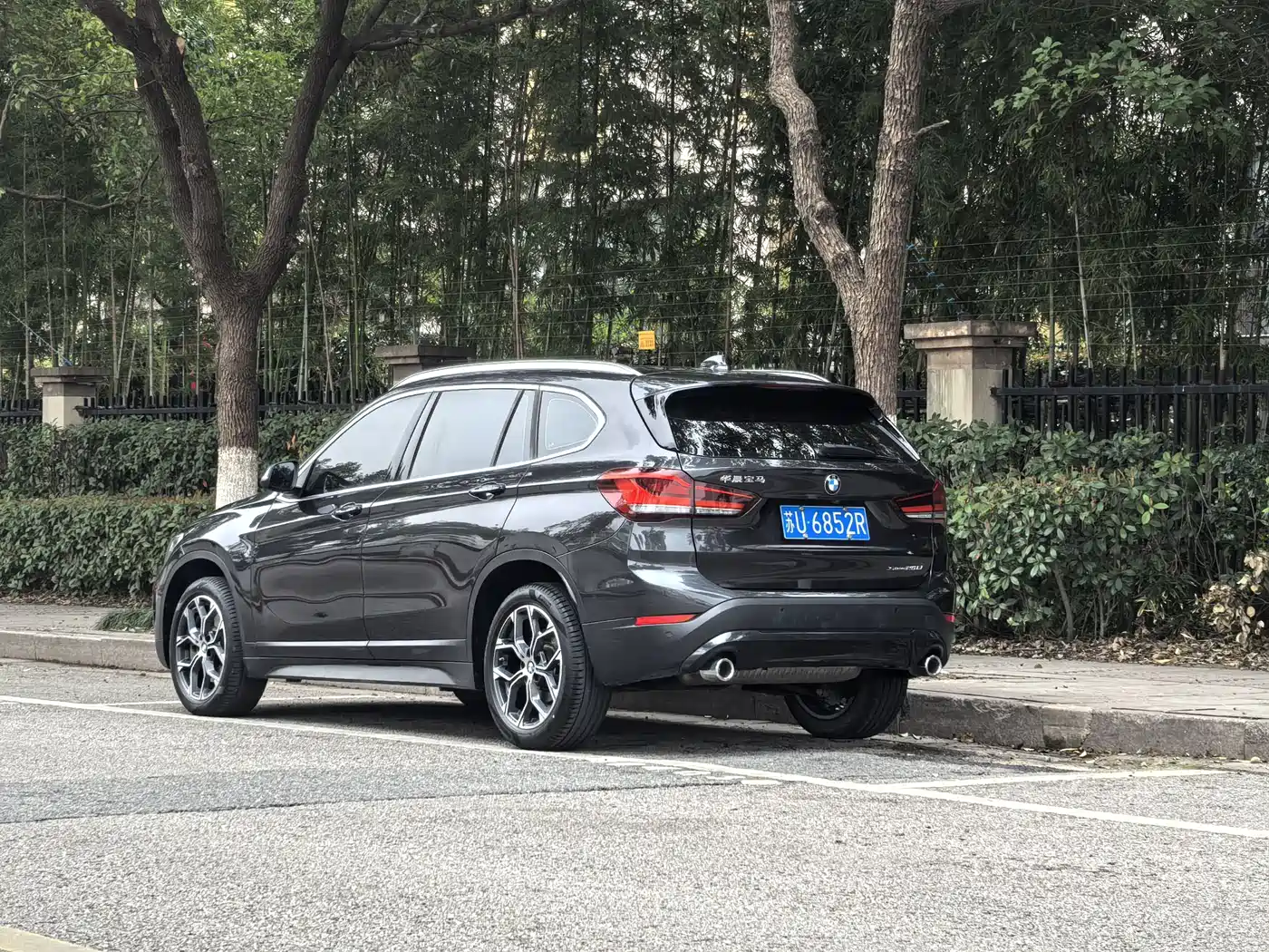 BMW X1 2022 sDrive25Li Leading фото 11