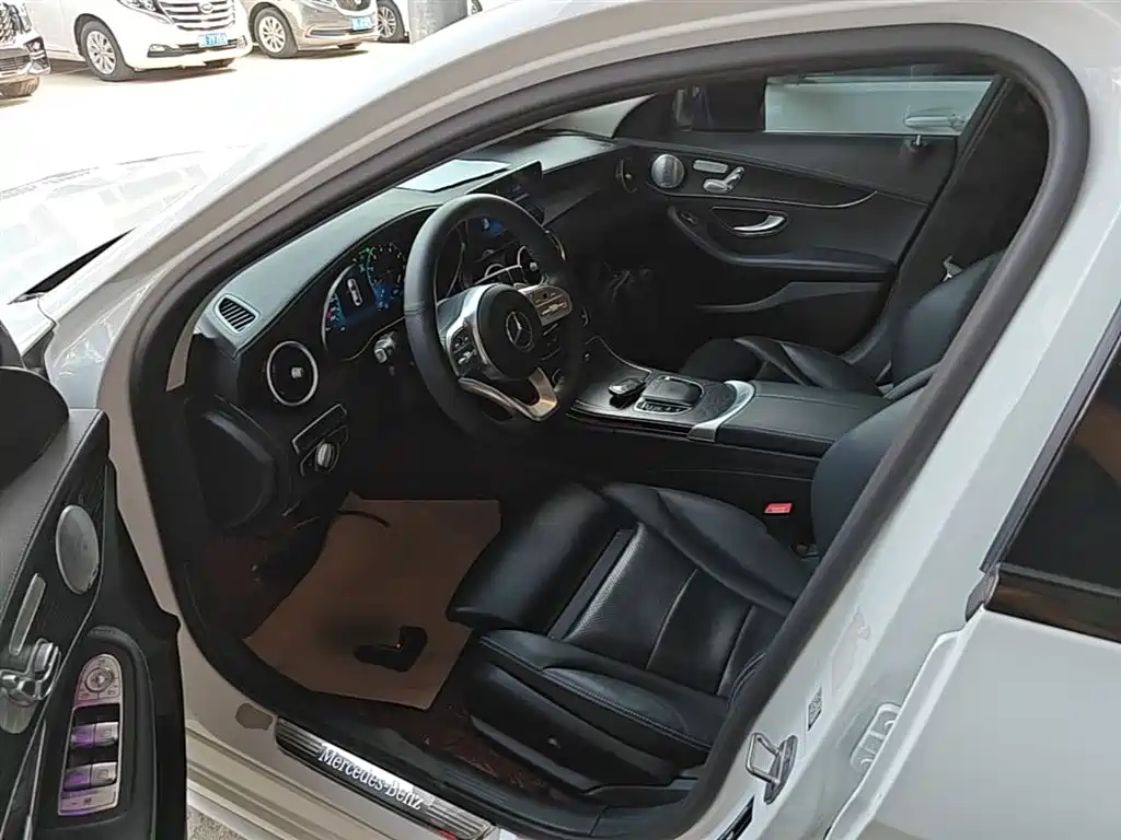 Mercedes-Benz C-Class 2020 Facelift C 260 L Sport фото 16