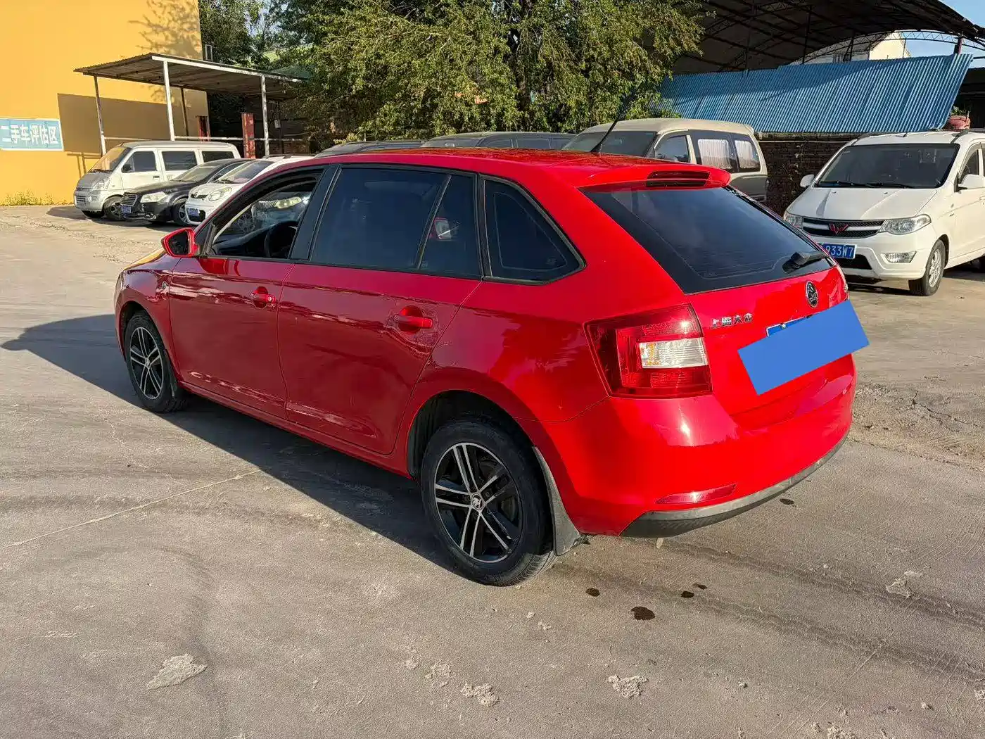 Škoda Skoda Rapid Spaceback 2014 1.6L Manual乐享版 фото 6