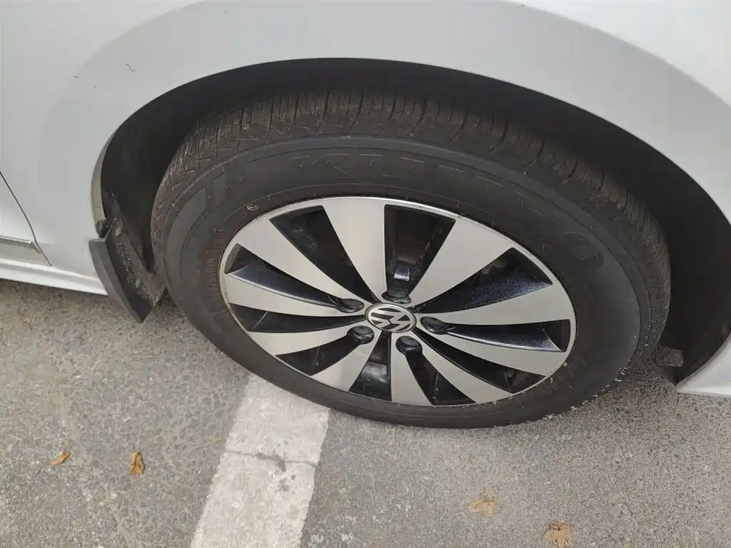 Volkswagen Sagitar 2017 230TSI Automatic Comfort фото 23