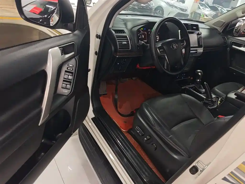 Toyota Prado 2018 3.5L Auto TX-L фото 16