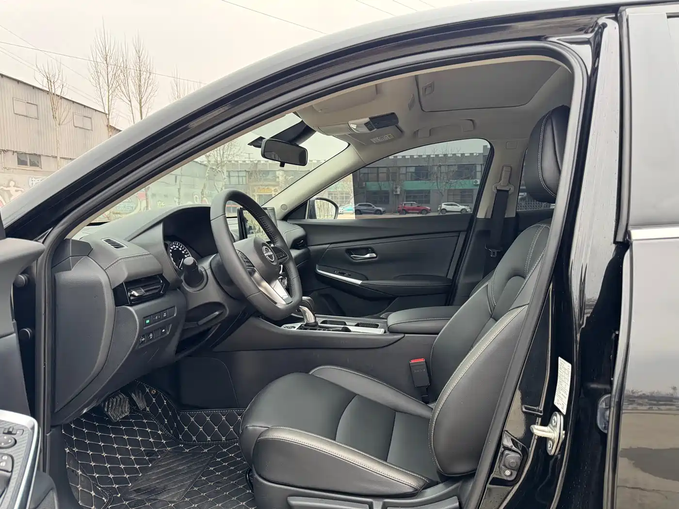Nissan SYLPHY, миниатюра 9