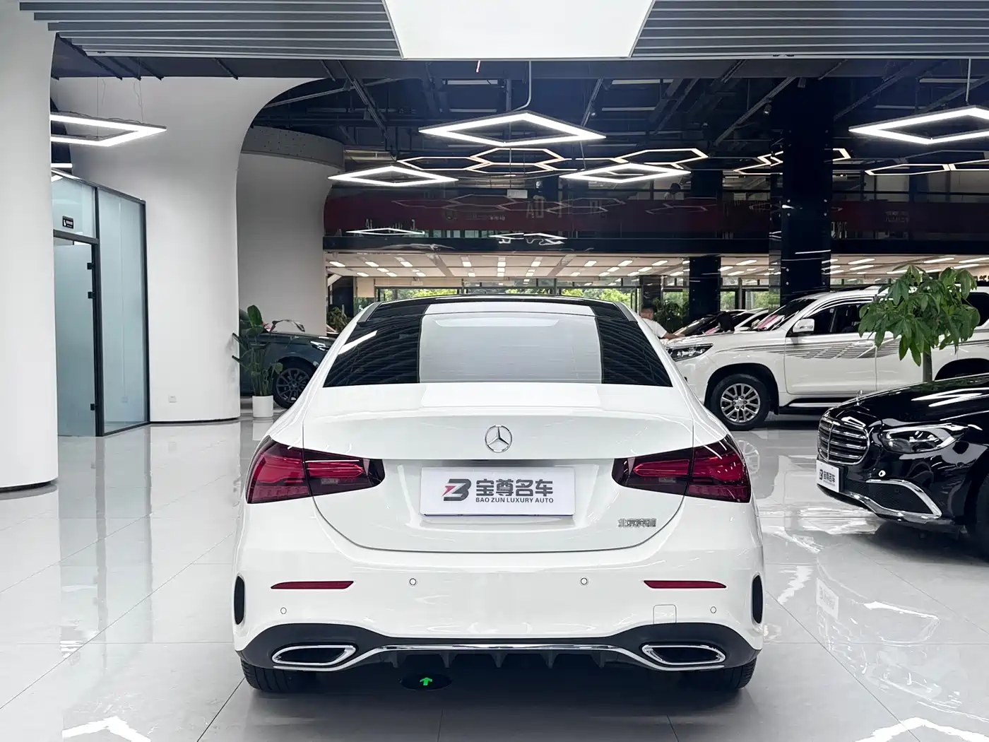 Mercedes-Benz A-Class 2025 A 200 L Fashion Edition фото 17