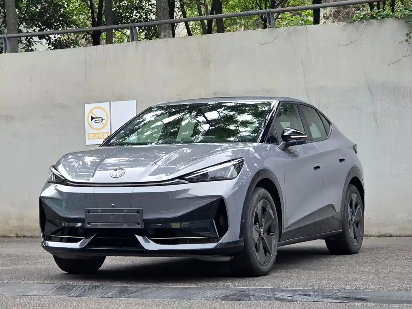 Volkswagen ID. UNYX 06 2024