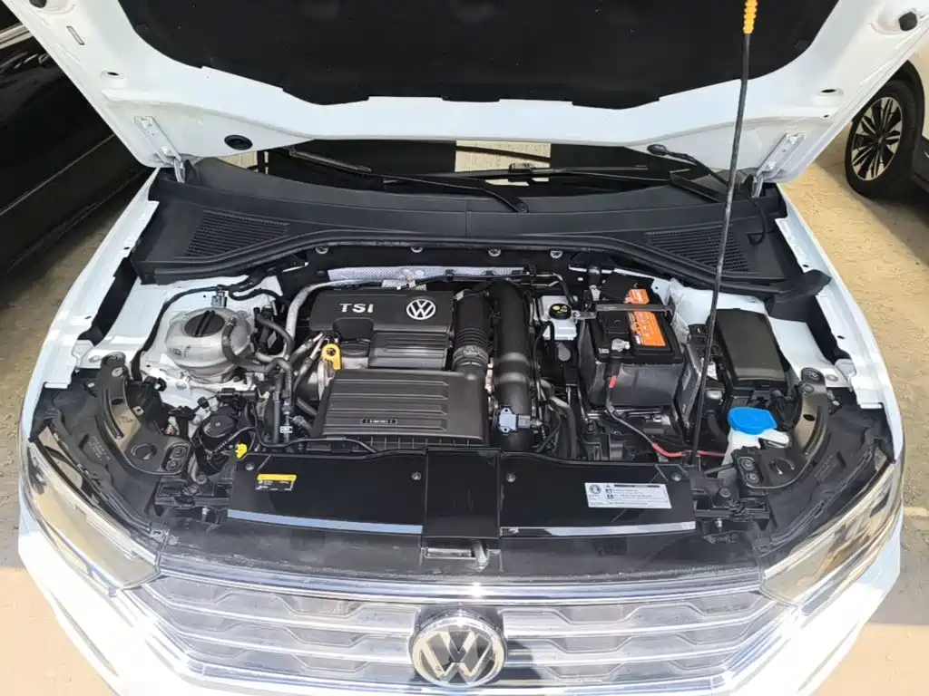 صورة 20 - Volkswagen T-ROC