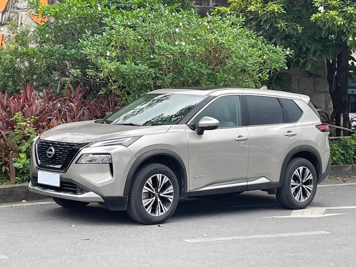 NISSAN QIJUN