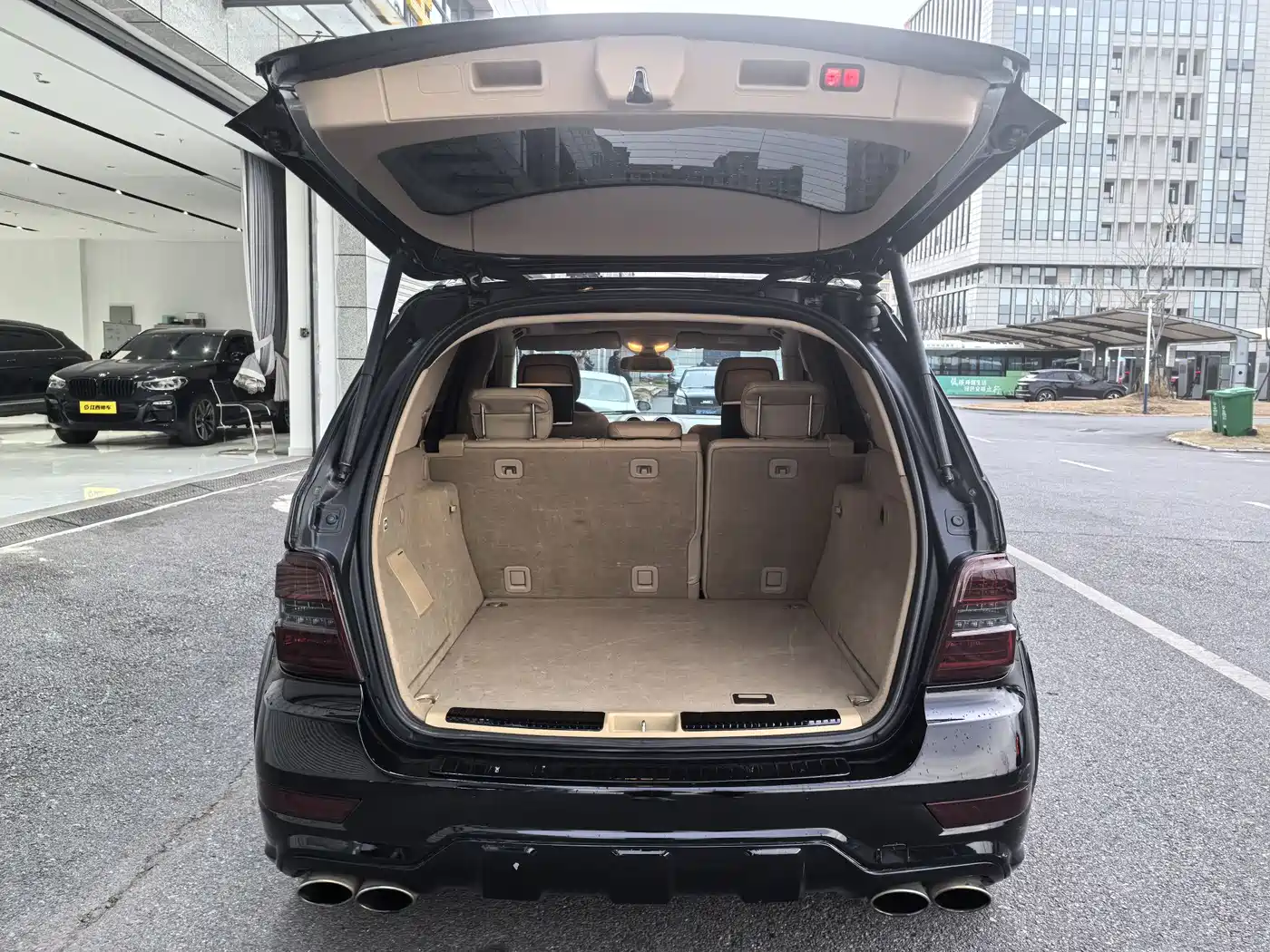 Mercedes-Benz M-Class AMG 2011 AMG ML 63 фото 7