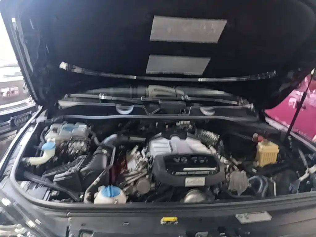 Фото 20 - Volkswagen Touareg