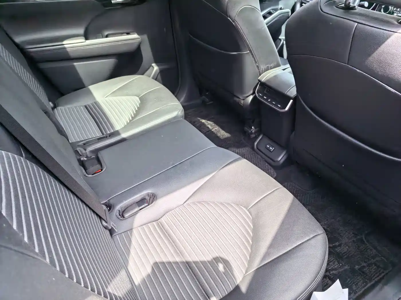 Фото 4 - Toyota Crown Kluger