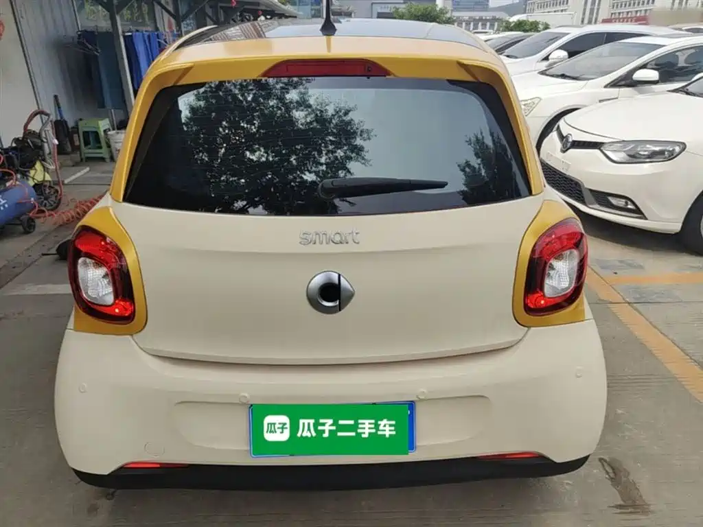 smart forfour 2017 2016 1.0L 52kW Agile Edition