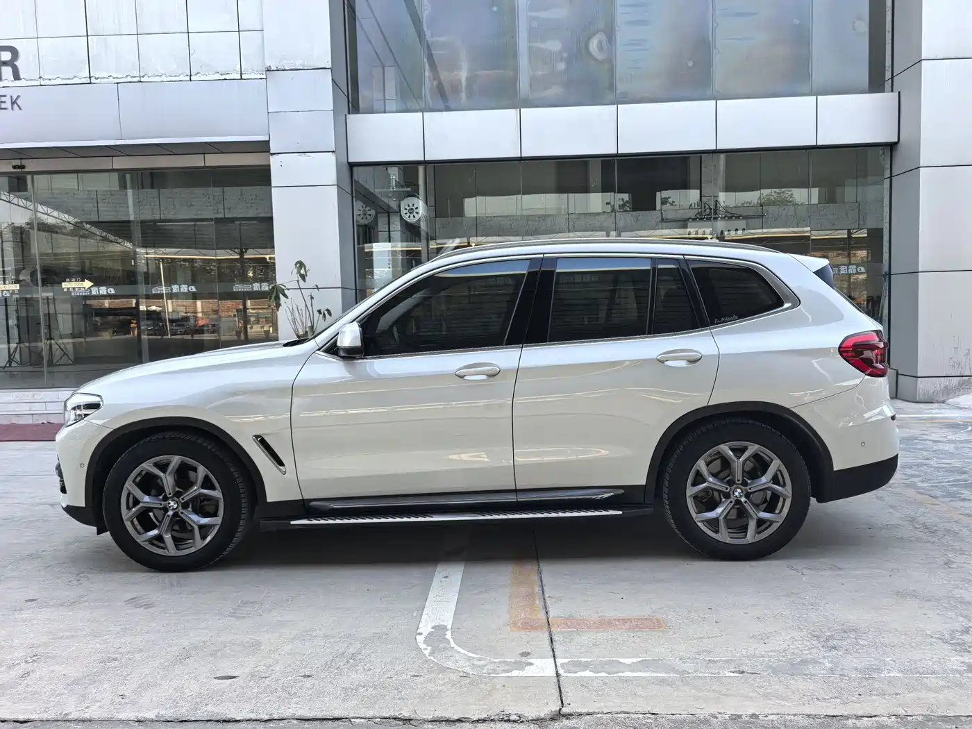 BMW X3 2021 xDrive28i Luxury Package фото 4