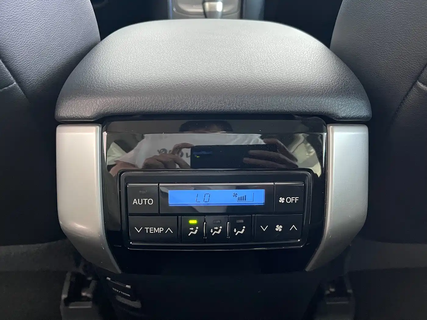 Toyota Prado 2018 3.5L Auto TX фото 14