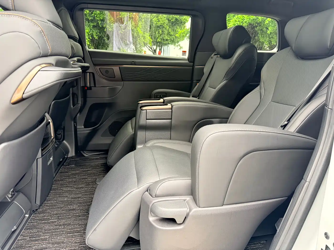 Toyota Alphard 2026 2024 Hybrid 2.5L Prestige Edition