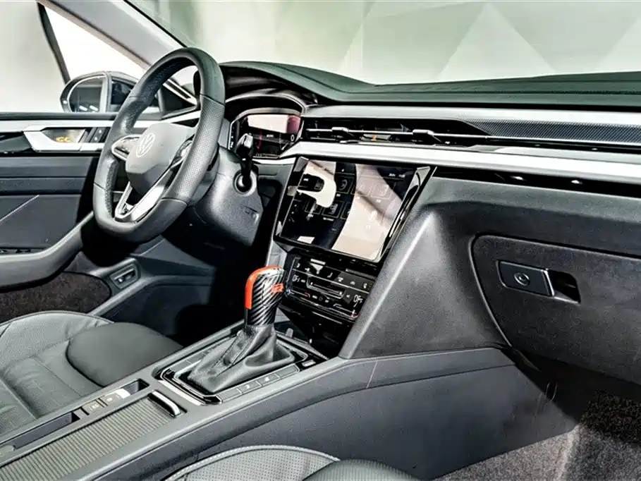 Volkswagen FAW-Volkswagen CC 2021 380TSI Eye-catching Edition фото 17