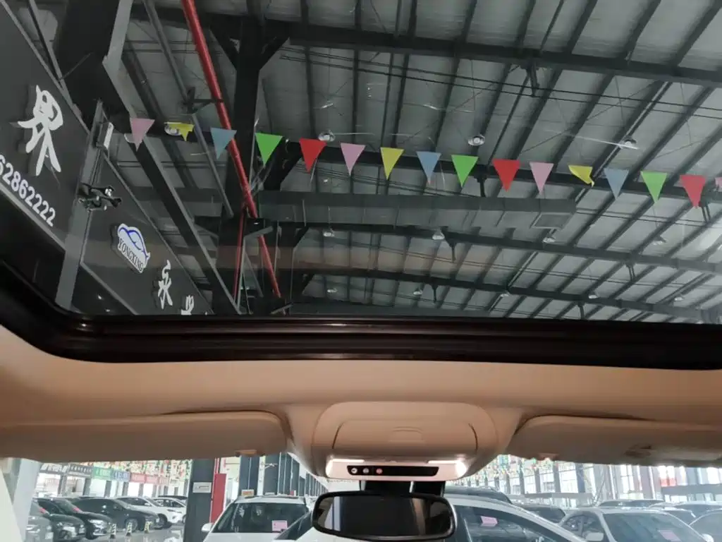 Cadillac XT5 2017 2016 25T Luxury Model