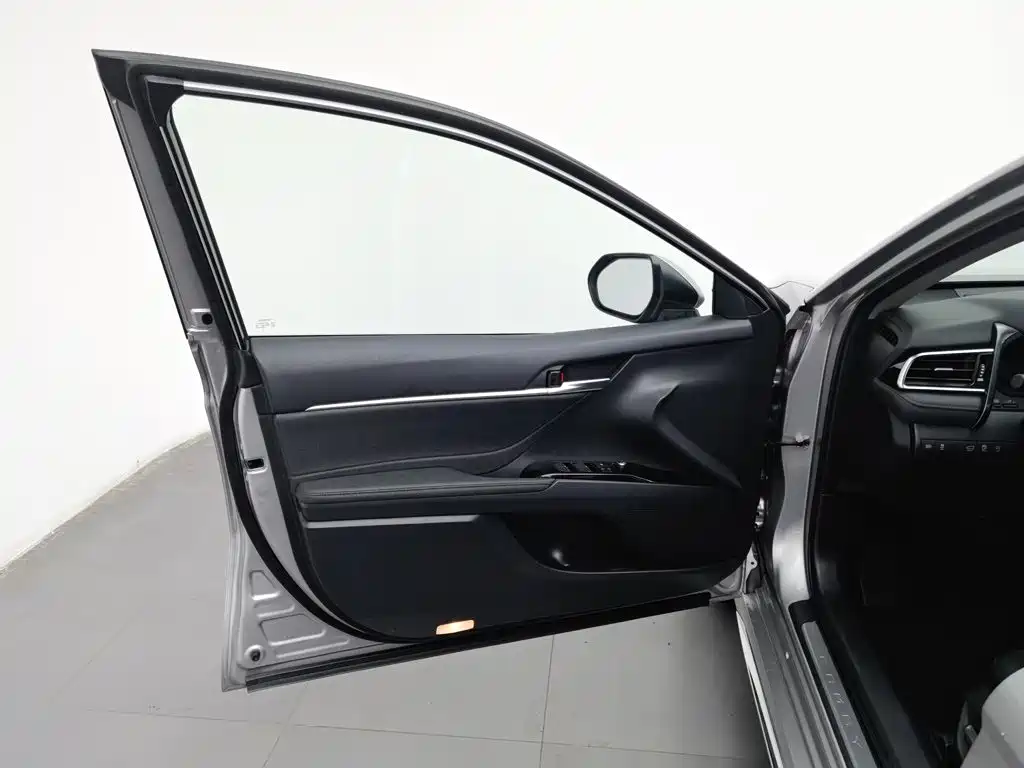 Toyota Camry 2024 2023 2.5G Luxury Edition