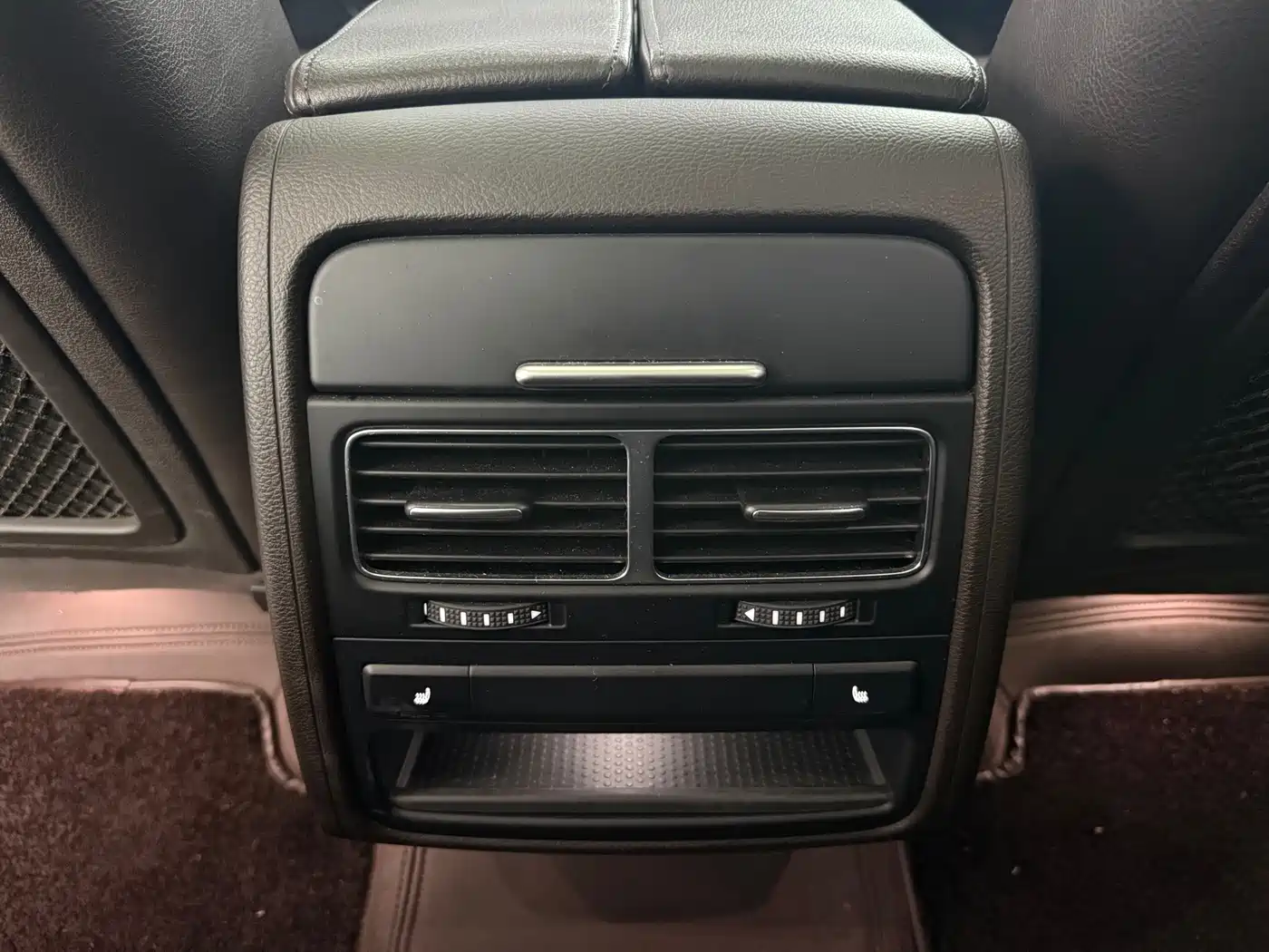 Volkswagen Touareg 2017 3.0TSI Mountain Master Edition фото 11
