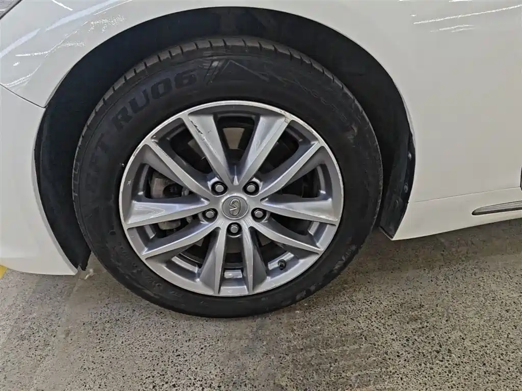 Infiniti Q50L 2017 2016 Model 2.0T Joy Edition
