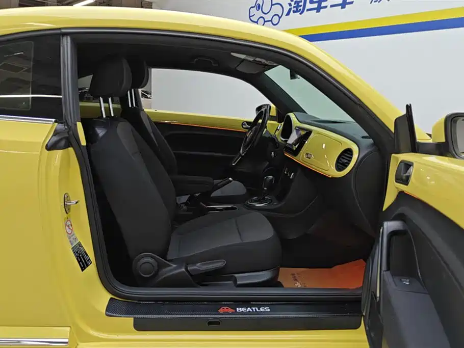 Volkswagen Beetle 2014 1.2TSI Fashion Edition фото 8