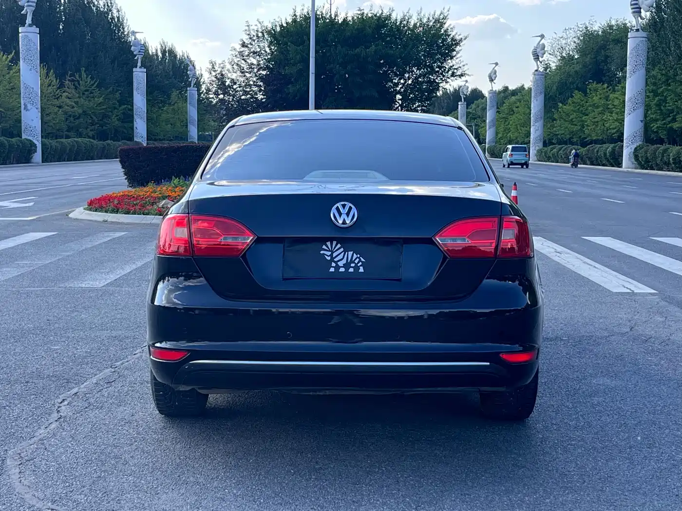 Volkswagen Sagitar 2014 1.6L Automatic Comfort фото 8