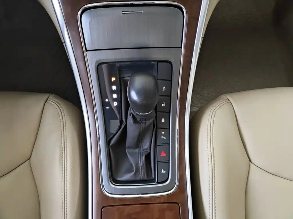 Roewe 950 2018 2012 2.0L Comfort Edition