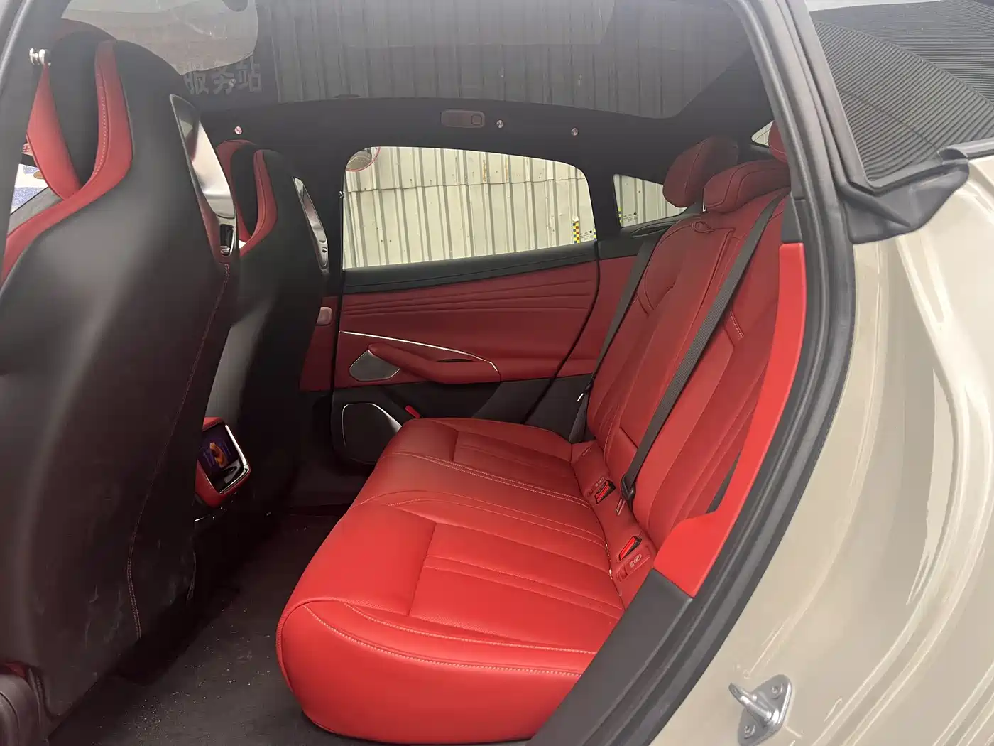 XIAOMI CAR XIAOMI SU7