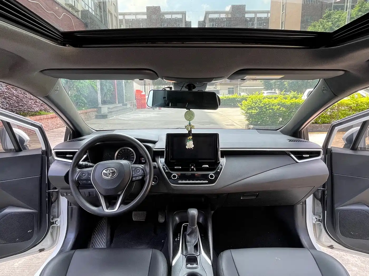 Toyota Levin 2021 185T CVT Luxury Edition фото 11