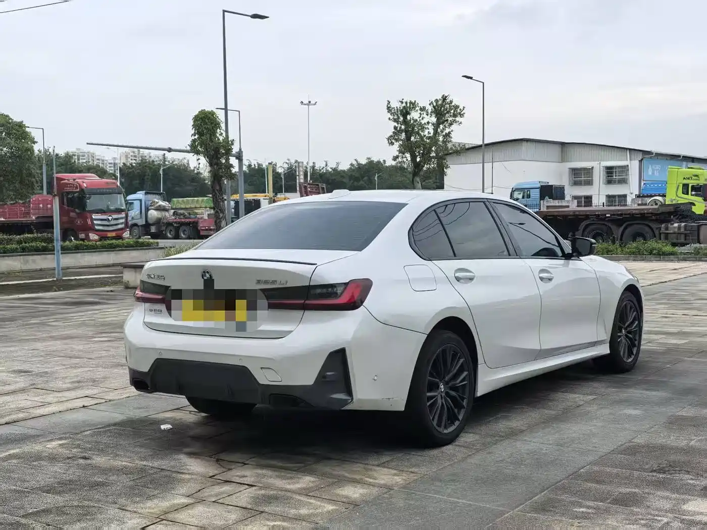 BMW 3 Series 2024 325Li M Sport Shadowline Package фото 7